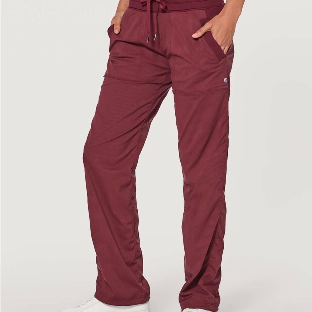Lululemon Maroon/Burgundy Studio Dance Pant Size 2
